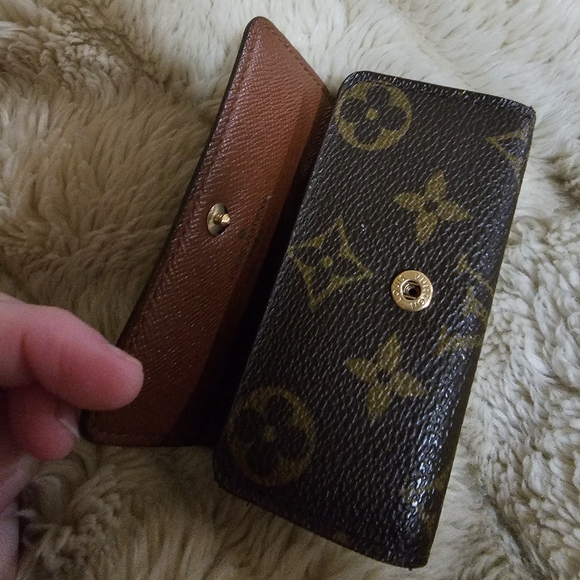 LOUIS VUITTON VINTAGE AUTHENTIC MONOGRAM KEY HOLDER EXCELLENT CONDITION. - Picture 10 of 16